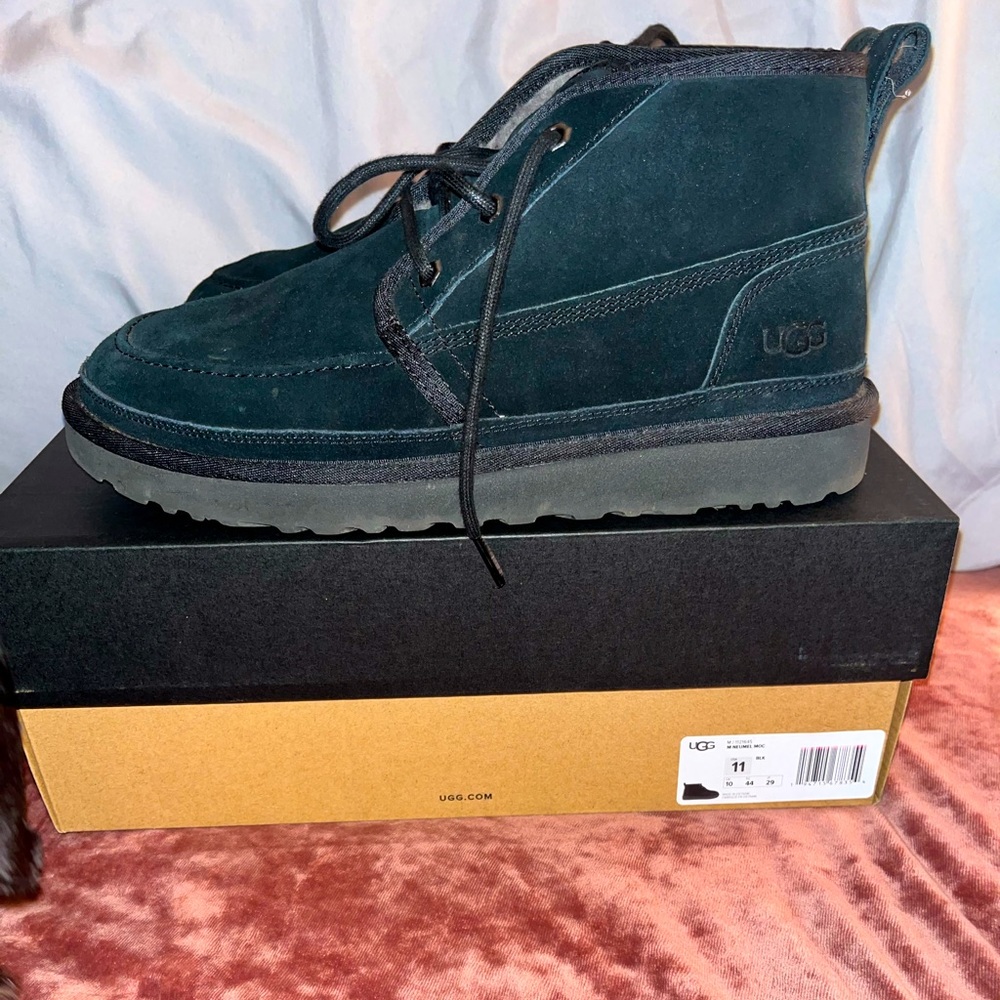 Men’s Ugg Boots Size 11